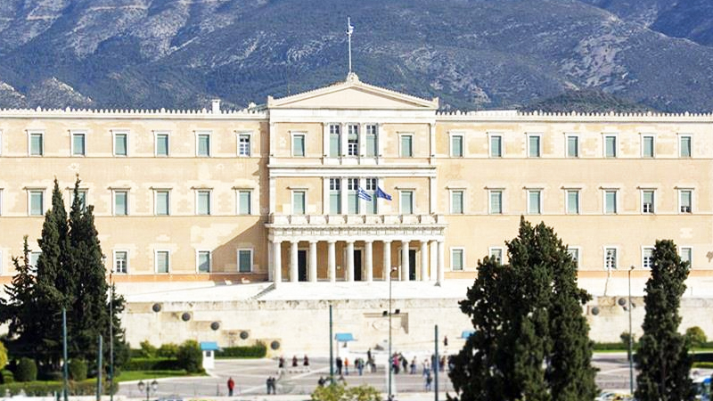 Στις αγορές το 2025 με ομόλογα €8 δισ., πρόωρη αποπληρωμή δανείων 5,29 δισ. ευρώ