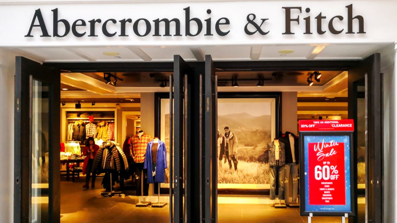 synelhfthisan-o-prwhn-ceo-ths-abercrombie-fitch