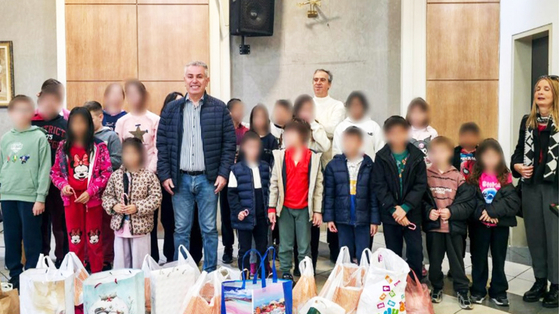 dwra-sta-paidia-twn-koinwnikwn-domwn-apo-th-nikaia