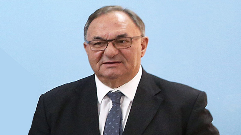 Ένας κόσμος γεμάτος από αντιφάσεις και εντάσεις