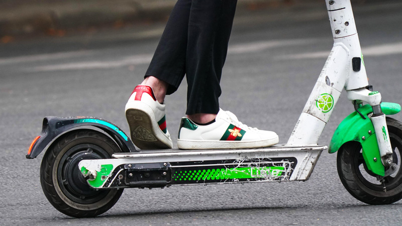 neos-kanonismos-gia-ta-patinia-sthn-athina