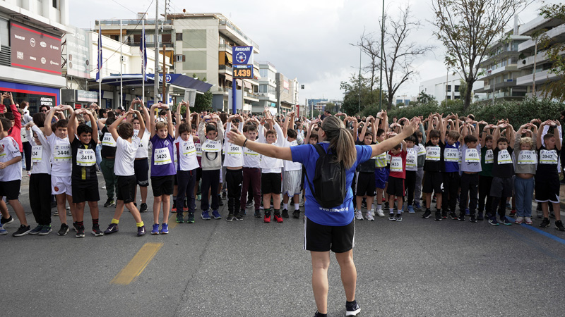 850-mathites-tou-xalandriou-sto-marathwnio