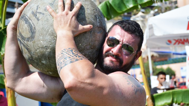 to-megalytero-strongman-event-stous-ag-anargyrous