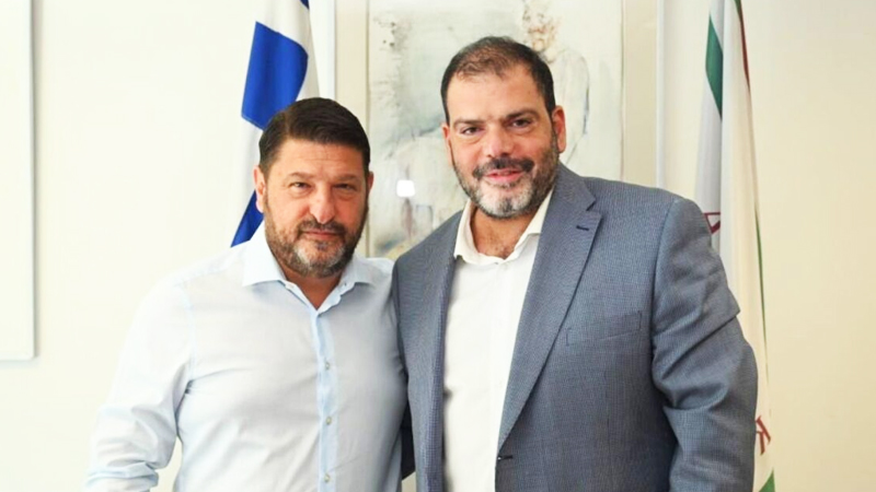 sta-erga-ston-korydallo-o-perifereiarxhs-attikhs