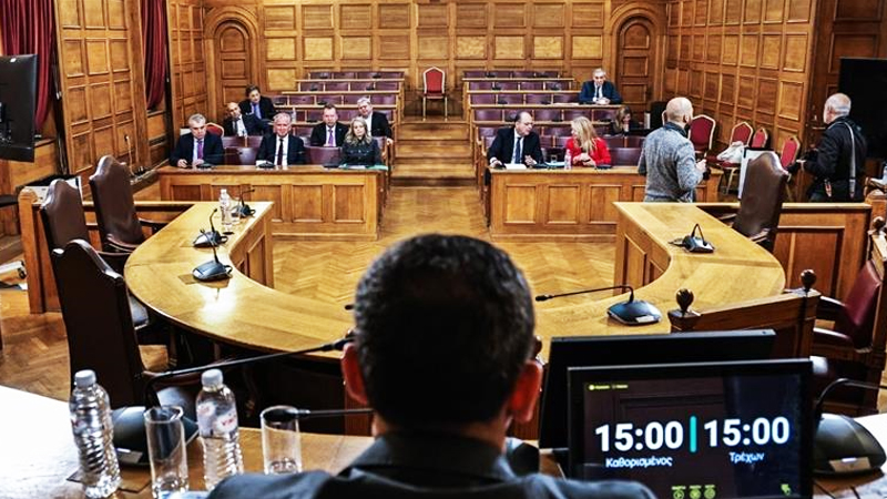Με εντάσεις επανεκκίνησαν οι εργασίες της Εξεταστική Επιτροπής στη Βουλή
