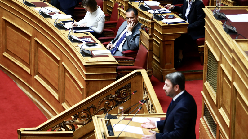 Μετωπική ΝΔ και ΠΑΣΟΚ για το ακίνητο του Ανδρουλάκη