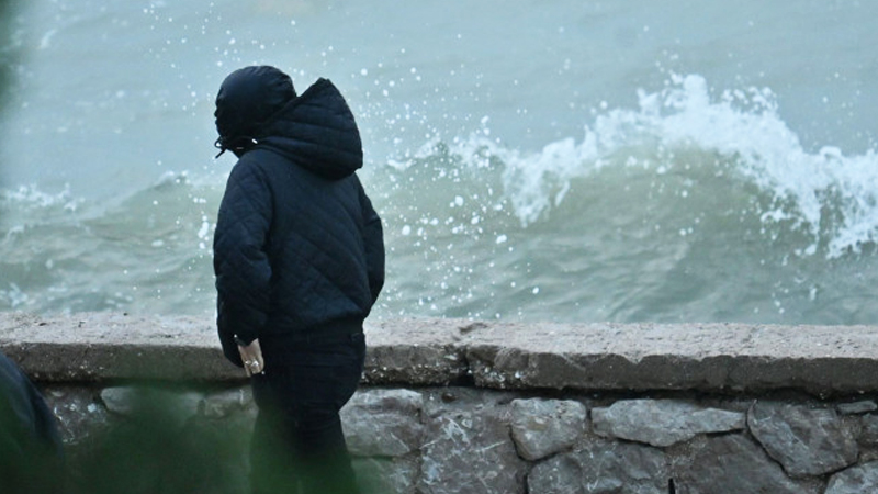 erxontai-kryo-anemoi-kai-kataigides